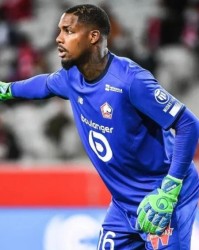  斯特拉斯堡主场爆冷，击败领头羊巴黎圣日耳曼  