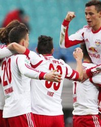  多特蒙德绝杀莱比锡红牛终结对手不败  