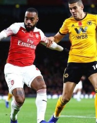  阿森纳门将低级失误，伯恩茅斯补时扳平抢关键一分  