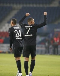  布雷斯特爆冷击败巴黎圣日耳曼震惊足坛  