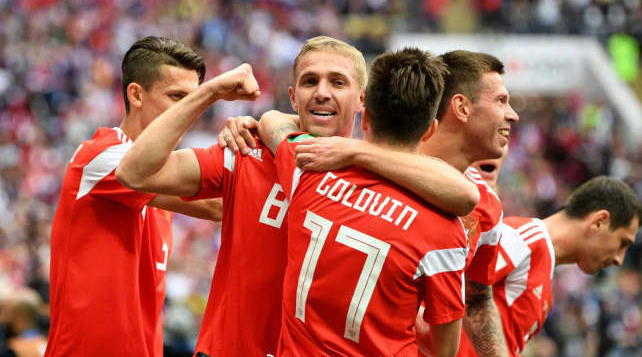  热那亚保级生死战，老将潘德夫替补建功救主  