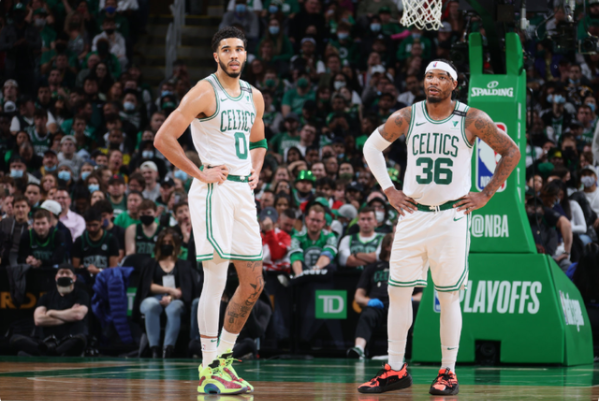  塔图姆35分创新高，凯尔特人力克雄鹿  