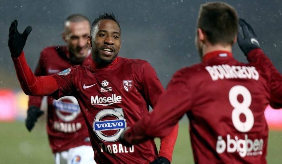  法甲黑马遇阻，昂热客场负于保级队梅斯  